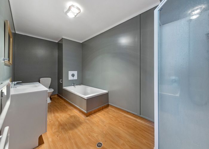  at 10/11 Jack Conway Avenue, MANUKAU, AUCKLAND