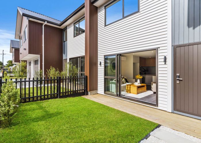  at 27A Busby Street, Blockhouse Bay, Auckland