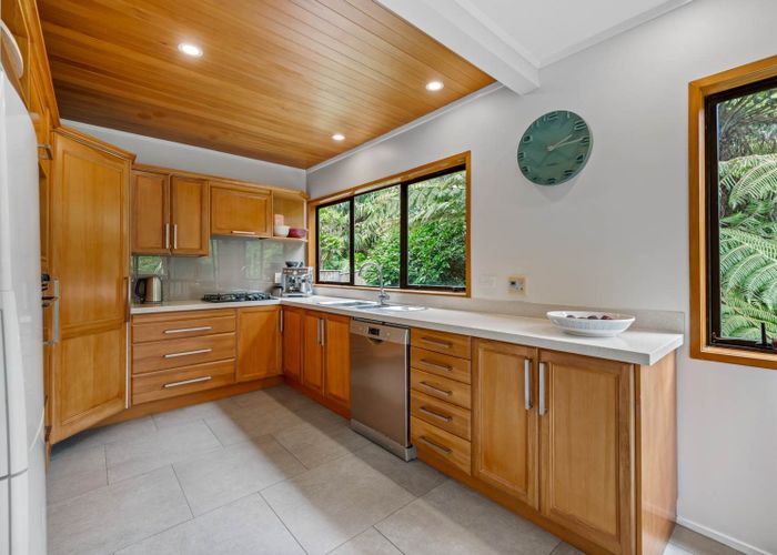 at 892 Beach Road, Torbay, North Shore City, Auckland