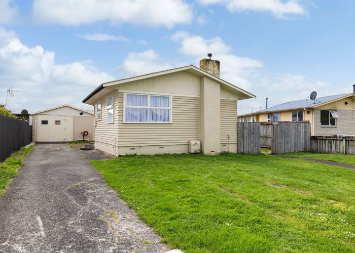  at 10 Pamela Place, Deanwell, Hamilton, Waikato