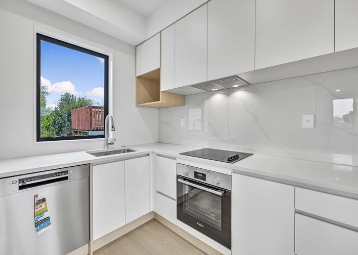  at 5/163 Edmonton Rd, Henderson, Waitakere City, Auckland