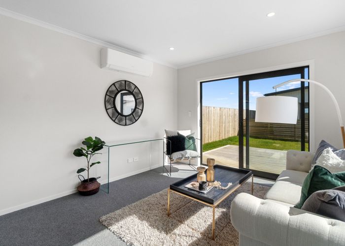  at 2/10 Ekara Road, Flagstaff, Hamilton