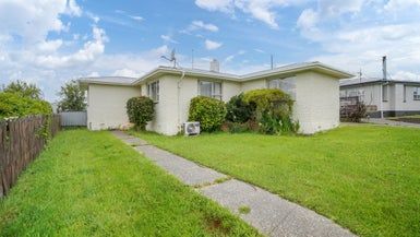  at 8 Burns Street, Kew, Invercargill