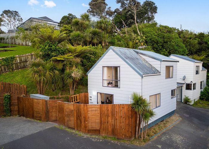  at 1/147 Spinella Drive, Bayview, North Shore City, Auckland