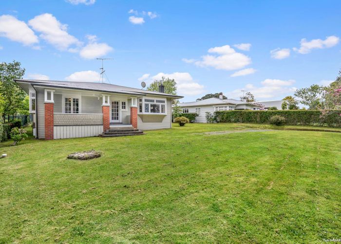  at 49 Maungakiekie Avenue, Greenlane, Auckland