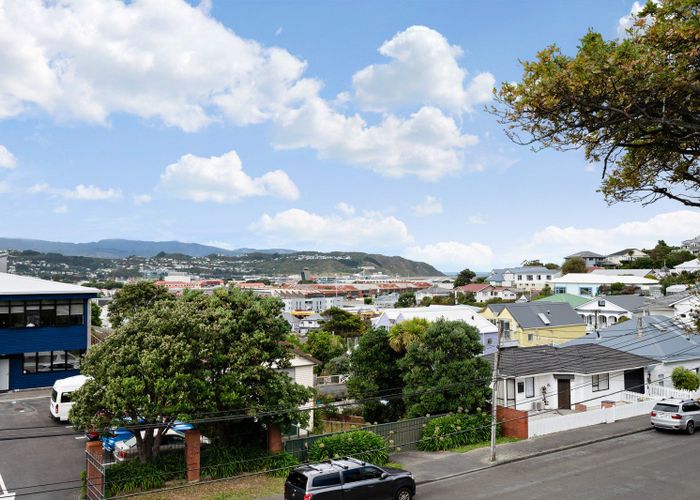  at 35 Upper Bourke Street, Kilbirnie, Wellington