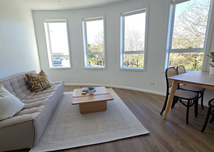  at 301/2a Oakley Avenue, Waterview, Auckland City, Auckland