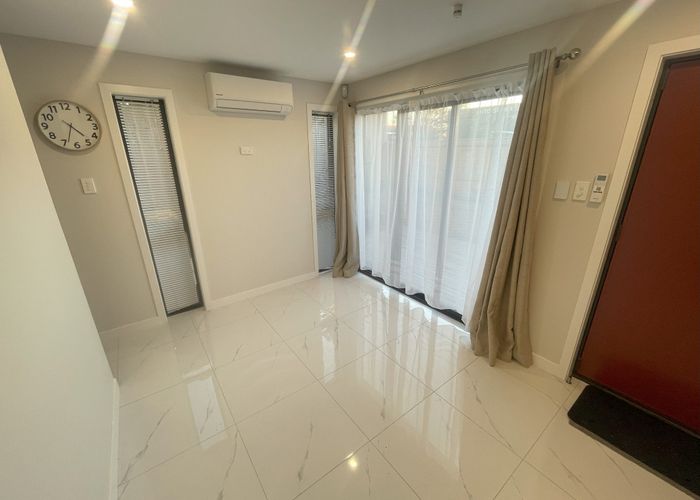  at 1A/68 Ireland Rd, Mount Wellington, Auckland City, Auckland