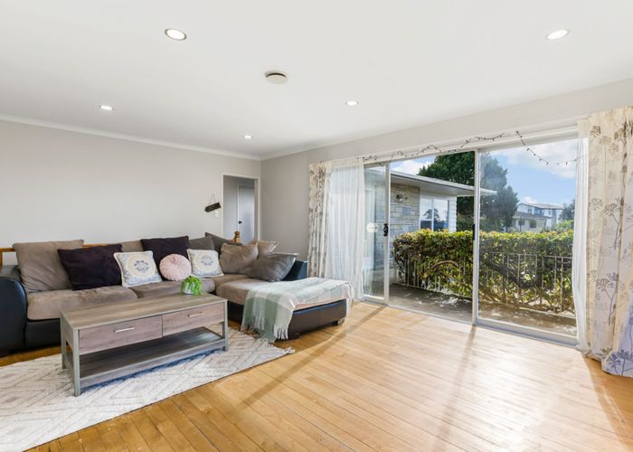  at 33 Chatsworth Crescent, Pakuranga Heights, Manukau City, Auckland