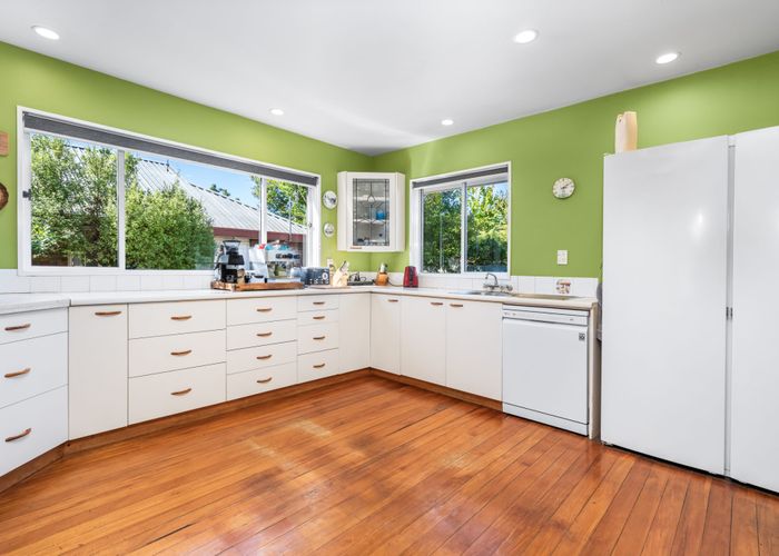  at 2/151 Yaldhurst Road, Sockburn, Christchurch