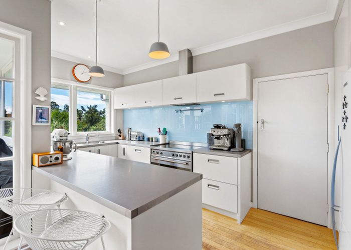  at 63 Napier Terrace, Hospital Hill, Napier, Hawke's Bay