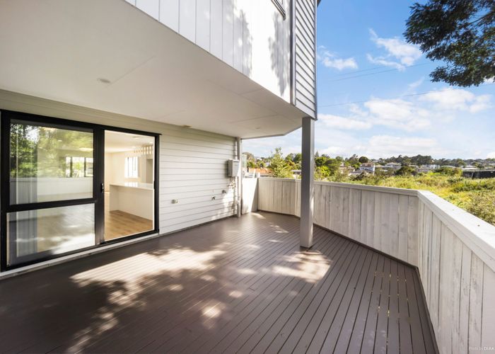  at 7 Liban Place, Massey, Waitakere City, Auckland