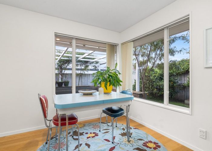  at 2 Malthouse Lane, Heathcote, Christchurch City, Canterbury
