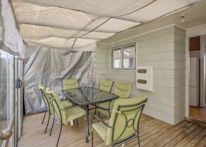  at 26 Beauchamp Drive, Massey, Waitakere City, Auckland