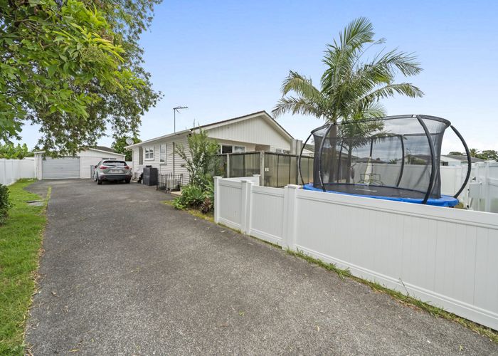  at 4 Corsair Crescent, Mangere, Manukau City, Auckland