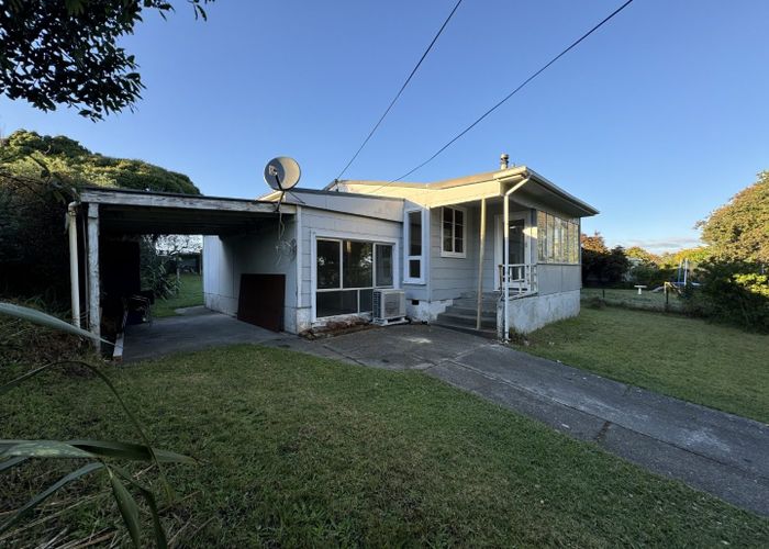  at 8 Mahoe street, Otaki Beach, Kapiti Coast, Wellington