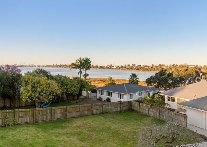  at 52 Churchill Road, Judea, Tauranga, Bay Of Plenty