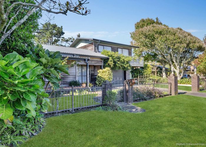  at 27 Donnelly Street, Oakura, New Plymouth, Taranaki