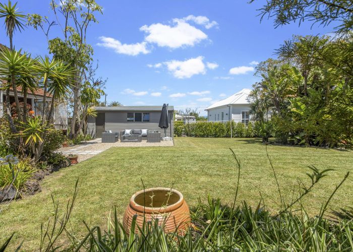  at 53 Jutland Road, Hauraki, Auckland