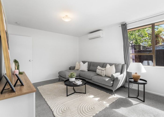  at 1/5 Clonbracken Lane, Heathcote, Christchurch City, Canterbury