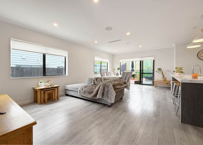  at 118 McQuoids Road, Flat Bush, Manukau City, Auckland
