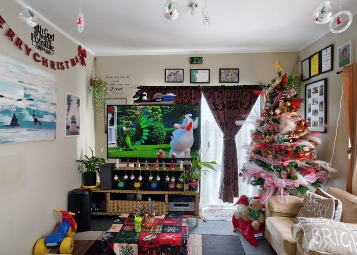  at 2 Halswell Street, Mangere East, Manukau City, Auckland