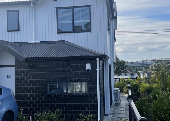  at 1/3 Arlington Street, Waterview, Auckland
