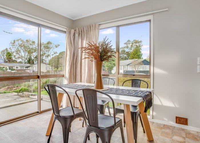  at 5 Coventry Road, Melville, Hamilton
