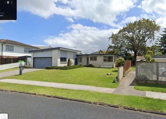 at 4 Fratley Avenue, Farm Cove, Auckland