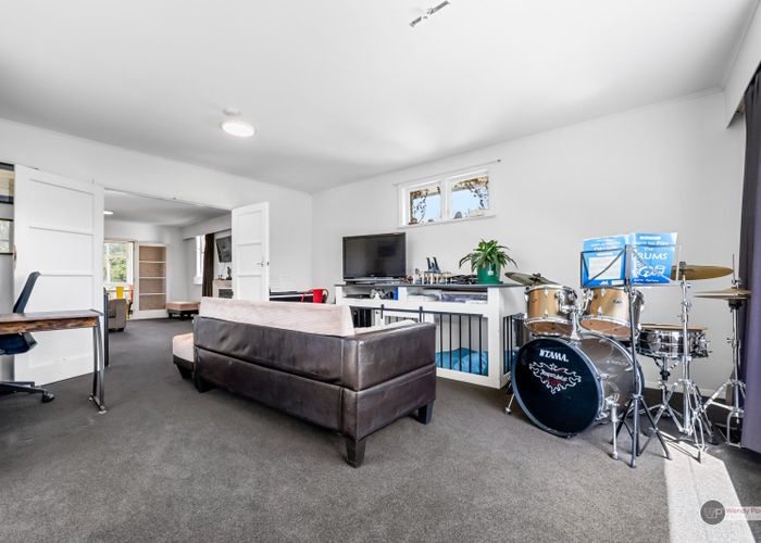  at 41 Dowling Grove, Silverstream, Upper Hutt