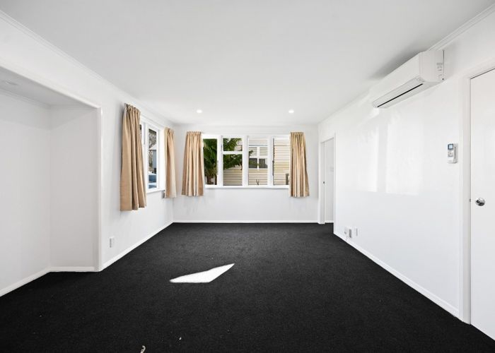  at 8 Kenney Cresent, Fairfield, Hamilton, Waikato