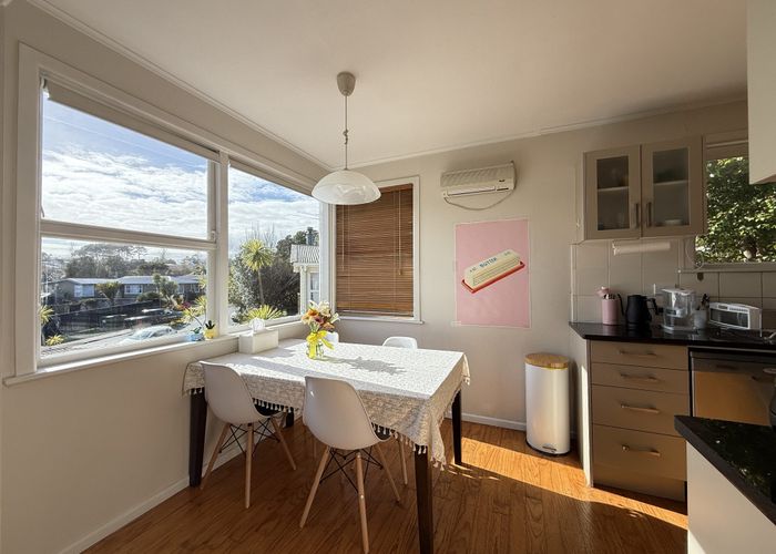  at 9 Linwood Ave, Forrest Hill, North Shore City, Auckland