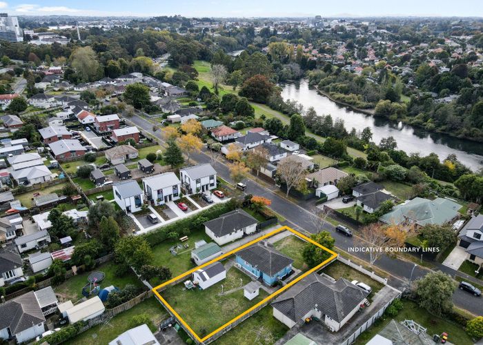  at 40 Montgomery Crescent, Bader, Hamilton, Waikato