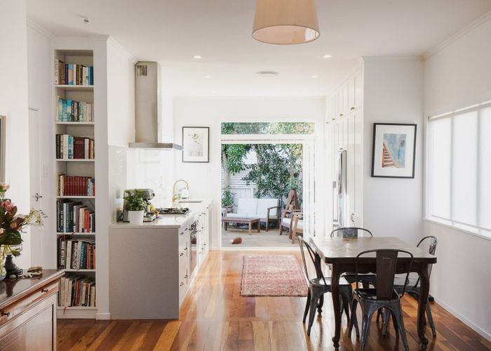  at 28 Tranmere Road, Sandringham, Auckland