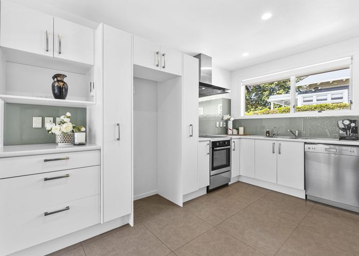  at 1/22 Seaforth Avenue, Mangere Bridge, Auckland