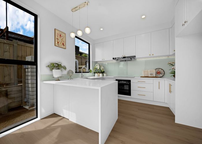  at Lots 1-4/3 Jillteresa Crescent, Half Moon Bay, Manukau City, Auckland