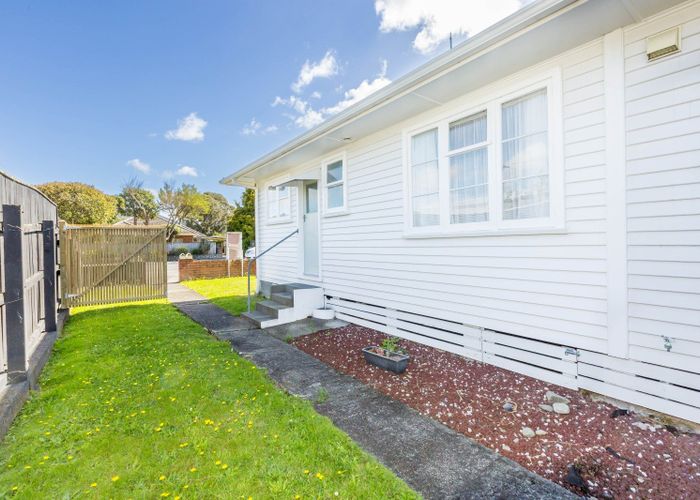  at 1/652 Fergusson Drive, Trentham, Upper Hutt, Wellington