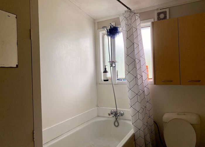  at 4/53 Grange Road, Mount Eden, Auckland City, Auckland