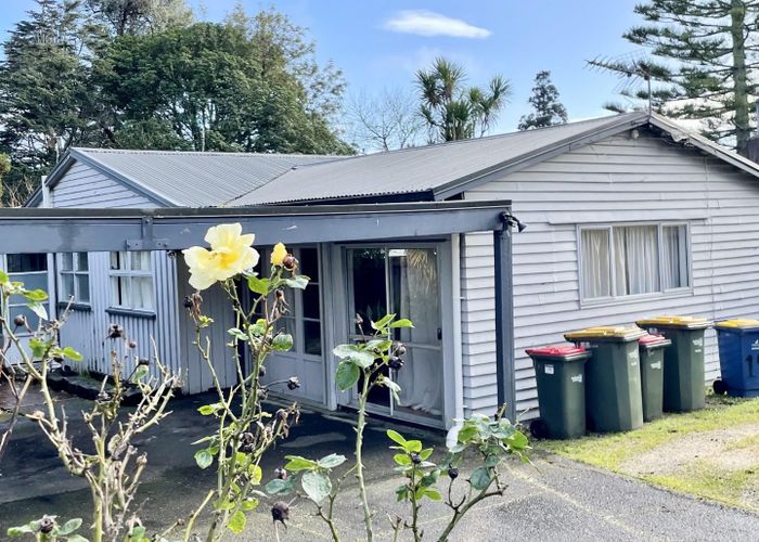  at 19 Golf Road, New Lynn, Waitakere City, Auckland