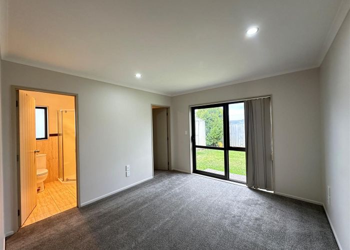  at 32C Gifford Road, Papatoetoe, Auckland