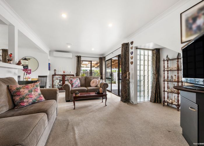  at 1 Edwin Freeman Place, Ranui, Auckland