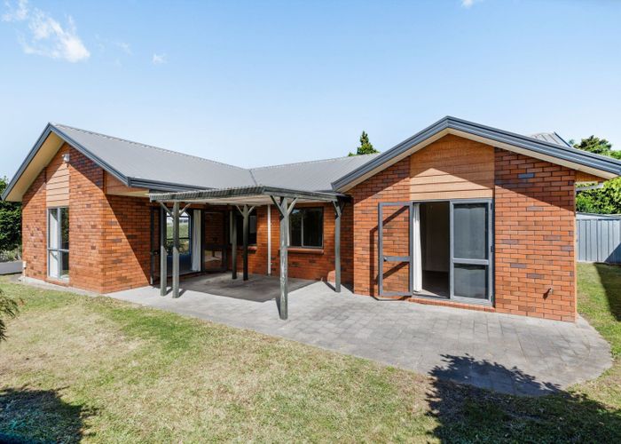  at 4 Dunsford Mews, Hamilton City Central, Hamilton, Waikato