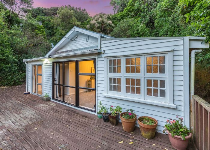  at 1/45 Airlie Road, Plimmerton, Porirua, Wellington