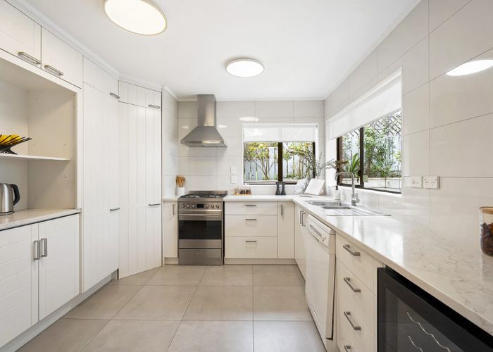  at 3 Park Hill Road, Birkenhead, North Shore City, Auckland