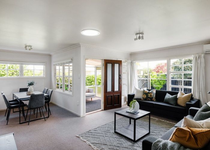  at 86 Sandwich Road, St Andrews, Hamilton