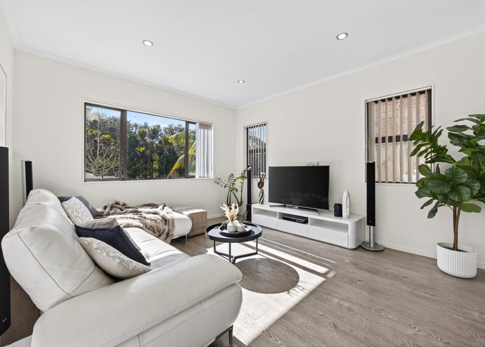  at 63 Silvana Drive, Mission Heights, Manukau City, Auckland