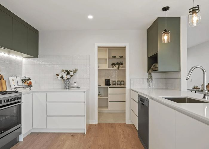  at 111 MCLARIN ROAD "KAHAWAI POINT", Glenbrook, Franklin, Auckland