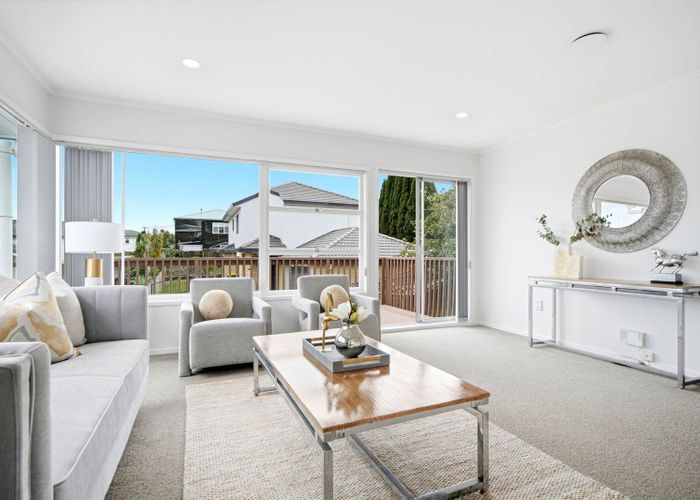  at 7 Bond Crescent, Forrest Hill, North Shore City, Auckland