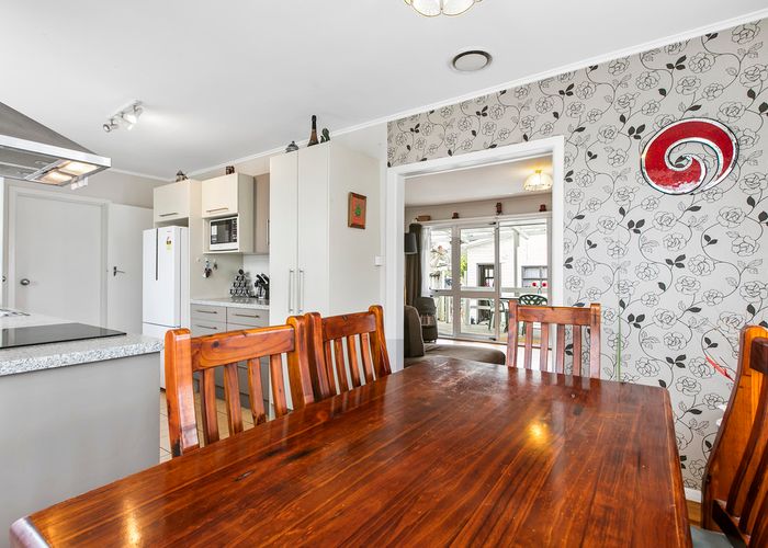  at 1/166 Clevedon Road, Papakura, Papakura