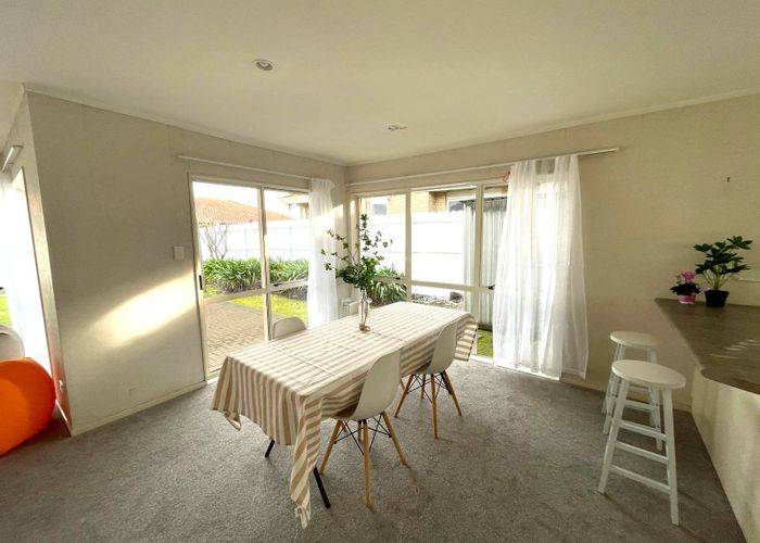  at 3 Glencullen Place, Dannemora, Auckland